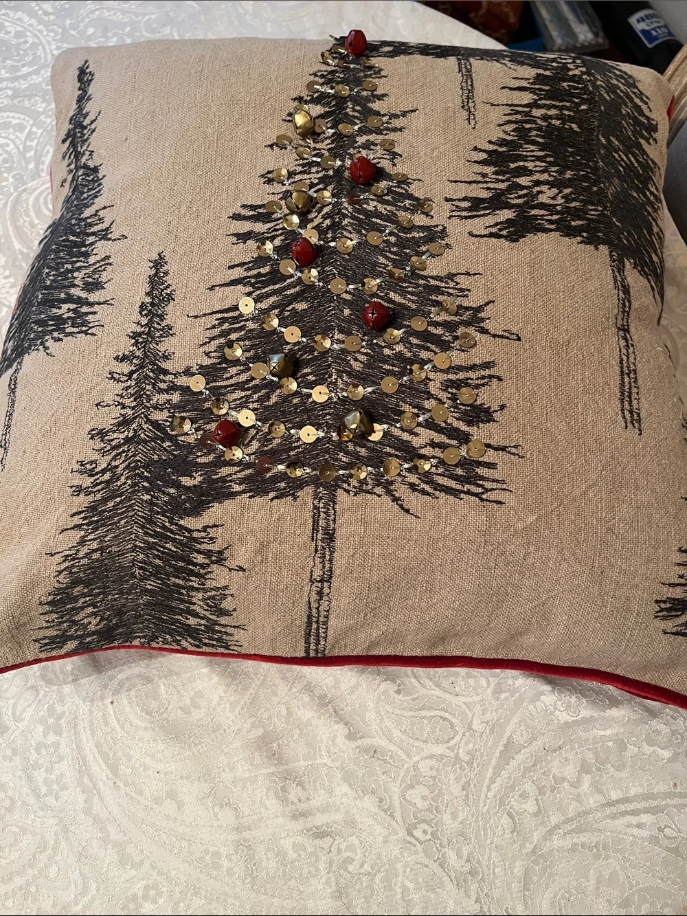 Pottery Barn Beige Holiday Tree Pillow Red Piping Gold Accents Cotton Canvas EUC